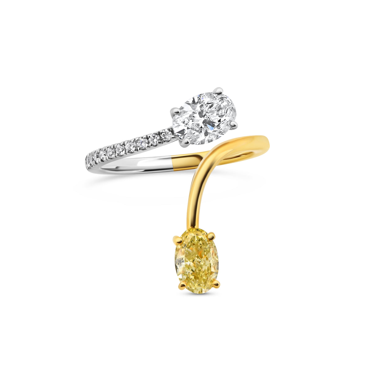 Two-Tone Toi et Moi Oval Diamond Ring