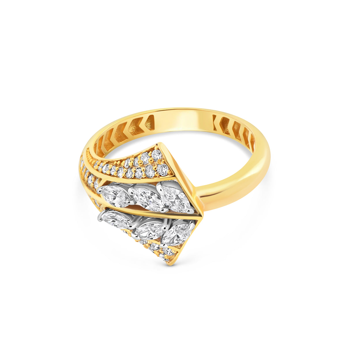 The Élan Diamond Ring